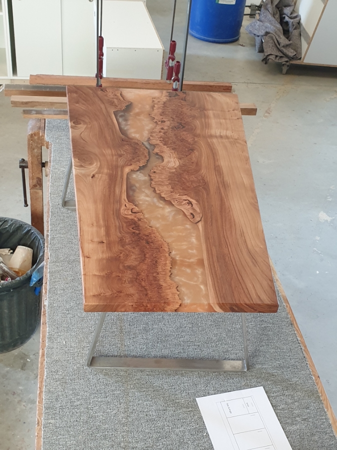 Atelier Penn Koad Menuisier Vannes Table Resine 1